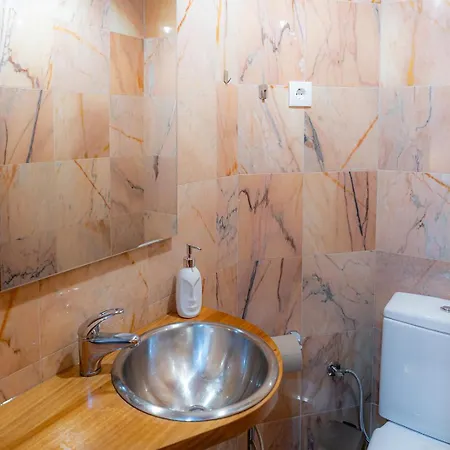 Lägenhet Casa Dos Celeiros Charming Angra do Heroísmo